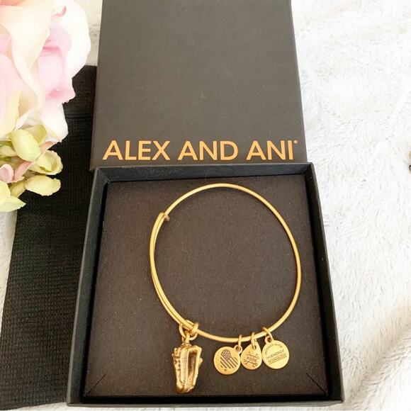 Alex and Ani Rafaelian Gold Conch Shell Charm Wire Bangle Bracelet  NIB - Picture 2 of 4
